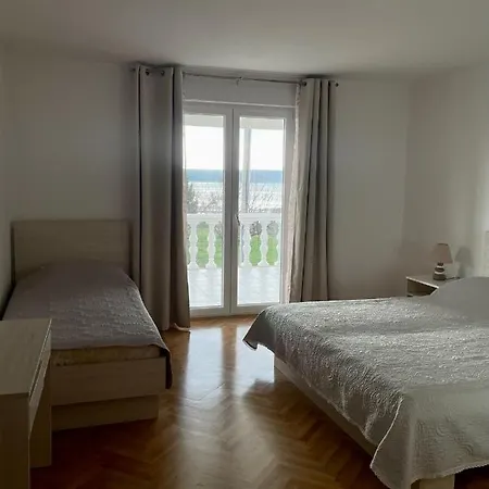 Apartments-pia Lejlighed