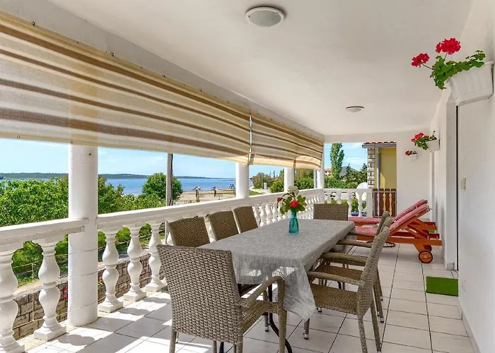 Διαμέρισμα Apartments-pia *