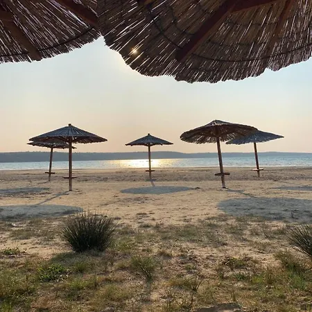 아파트 Apartments-pia *