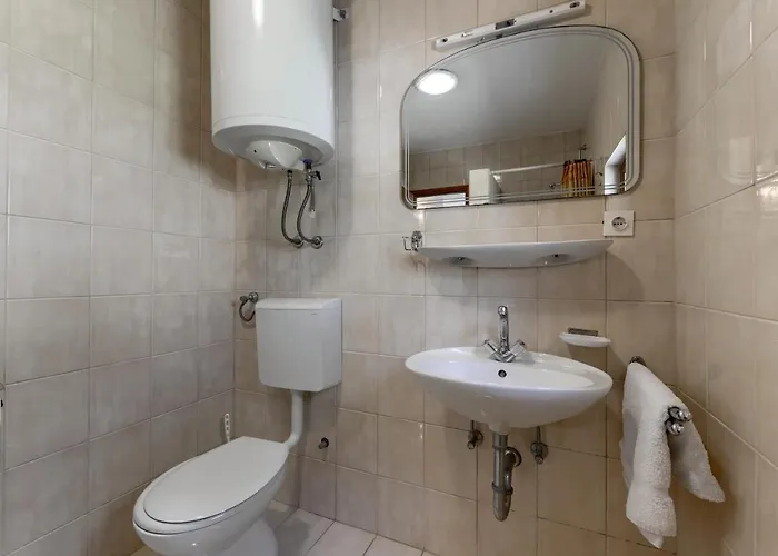 Apartments-pia شقة